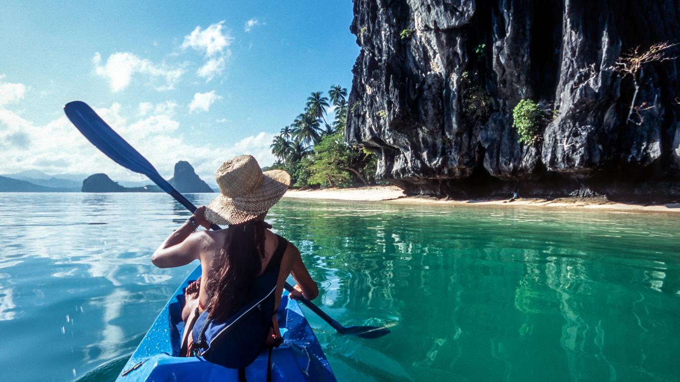 Look for other cheap flights to Palawan