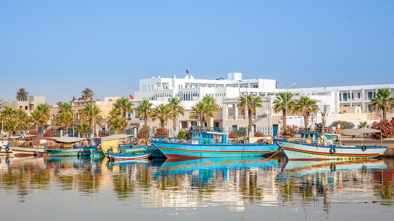 Look for other cheap flights to Tunisia