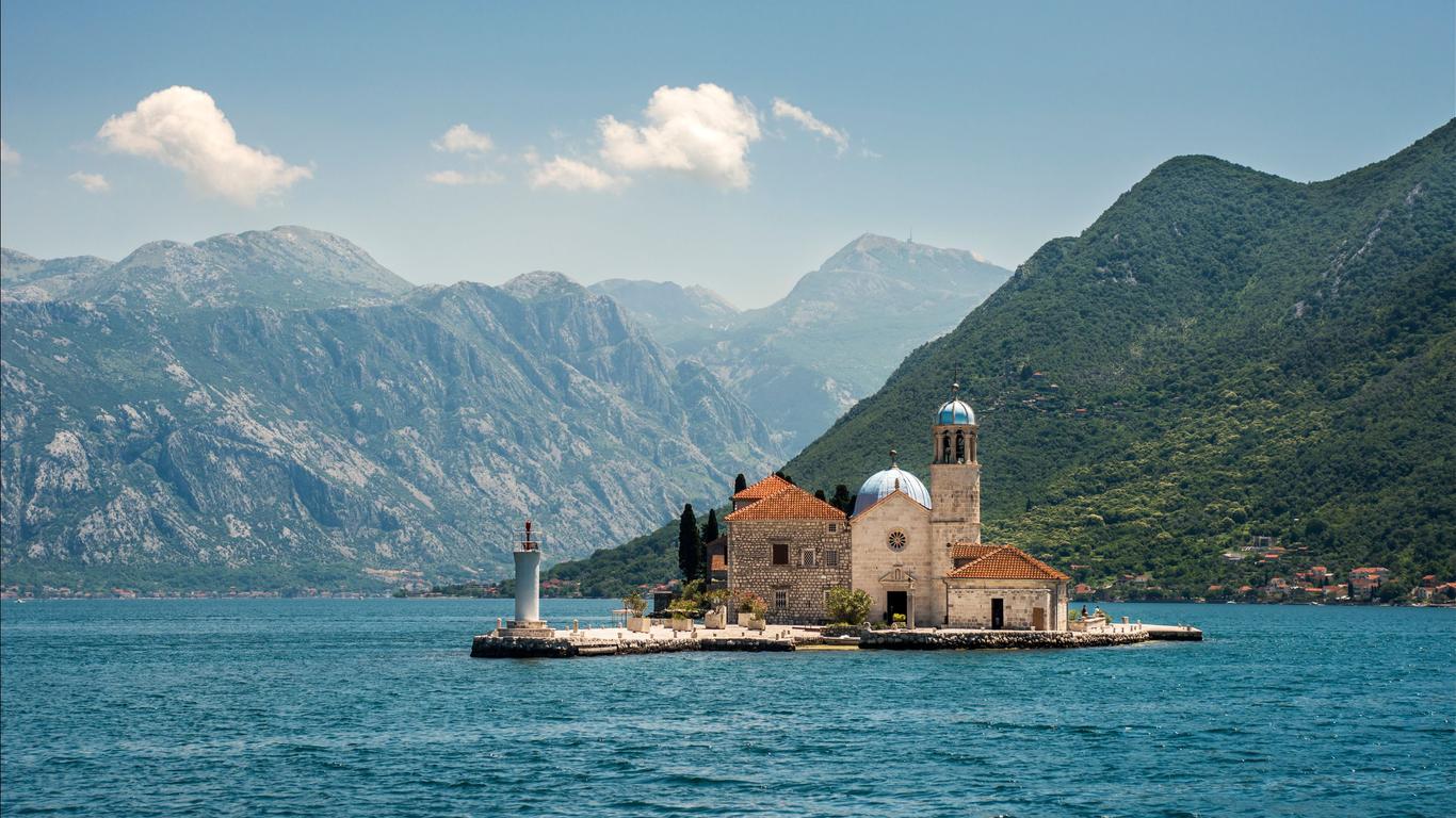 Look for other cheap flights to Montenegro