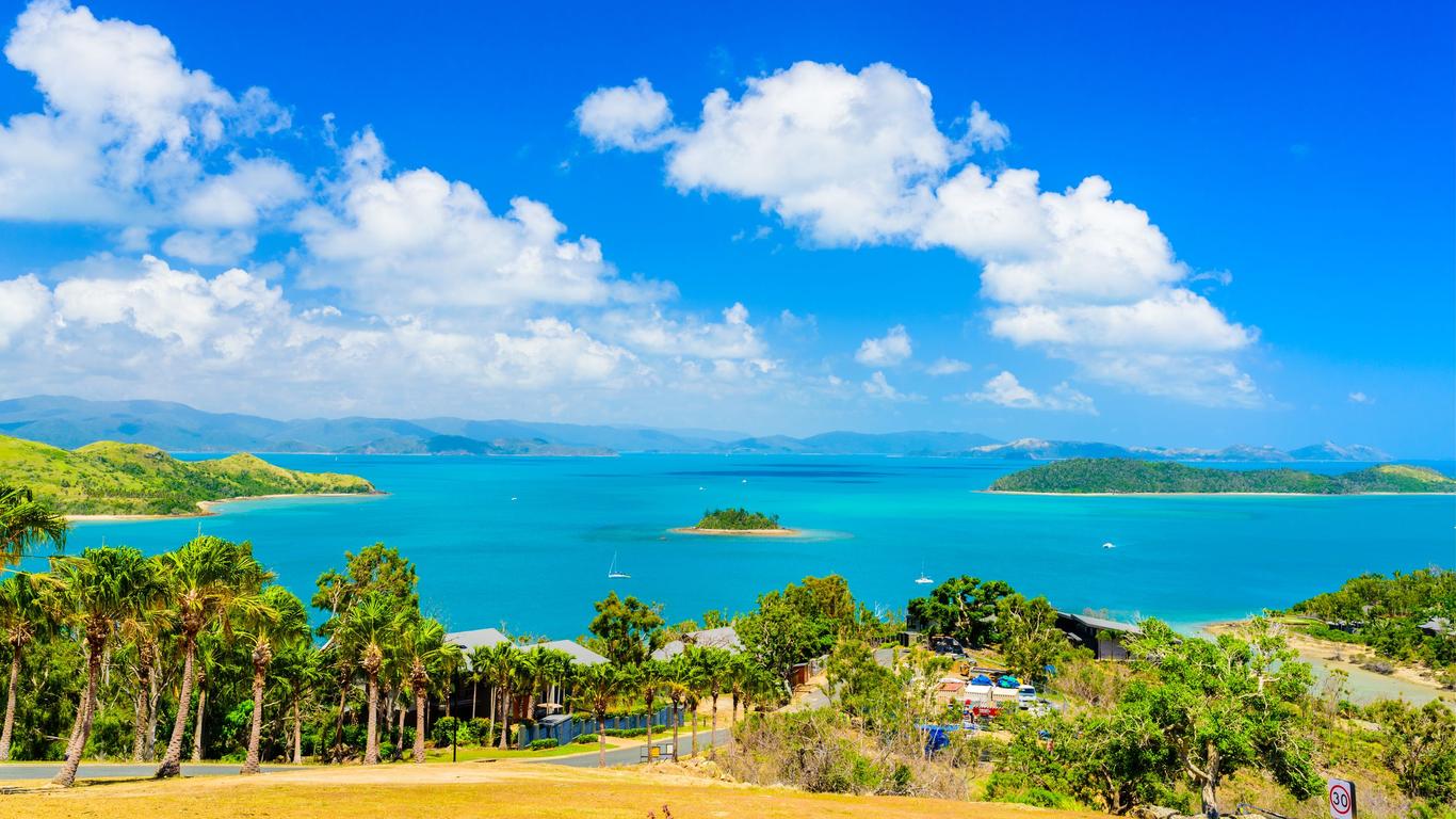 Look for other cheap flights to Hamilton Island