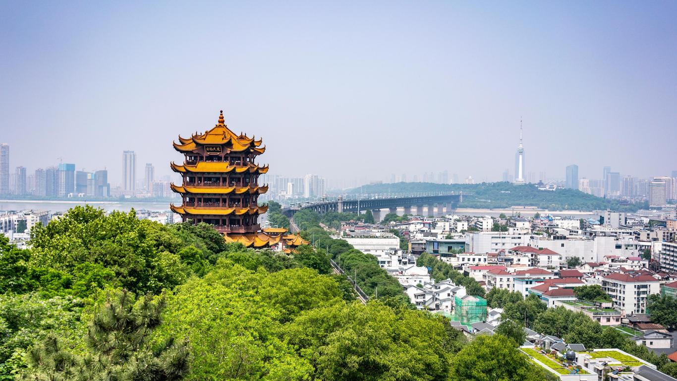 Look for other cheap flights to Wuhan