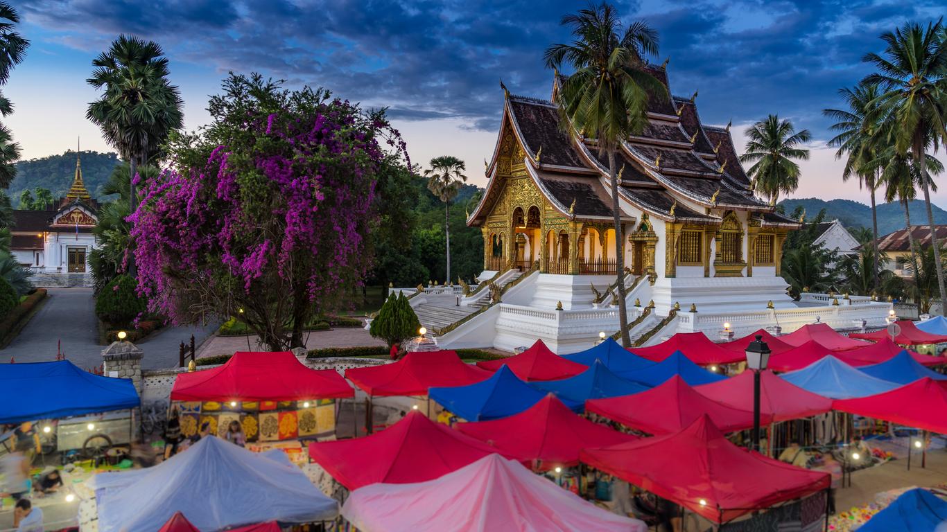 Look for other cheap flights to Luang Prabang