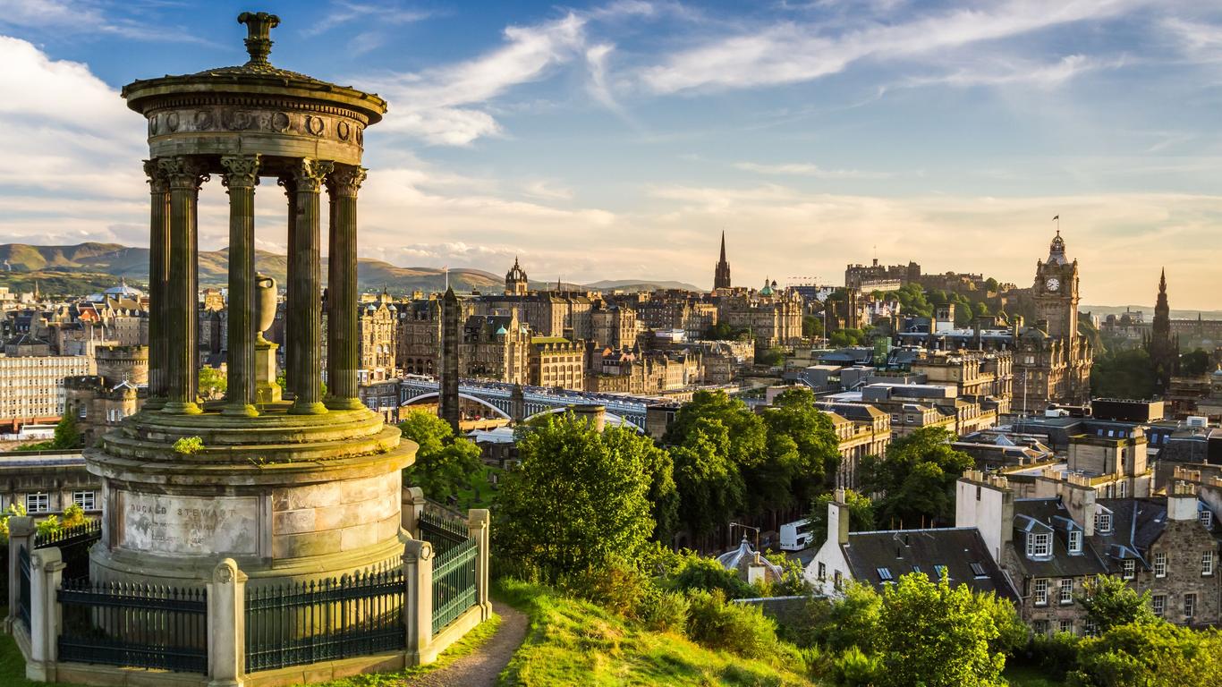 Look for other cheap flights to Edinburgh