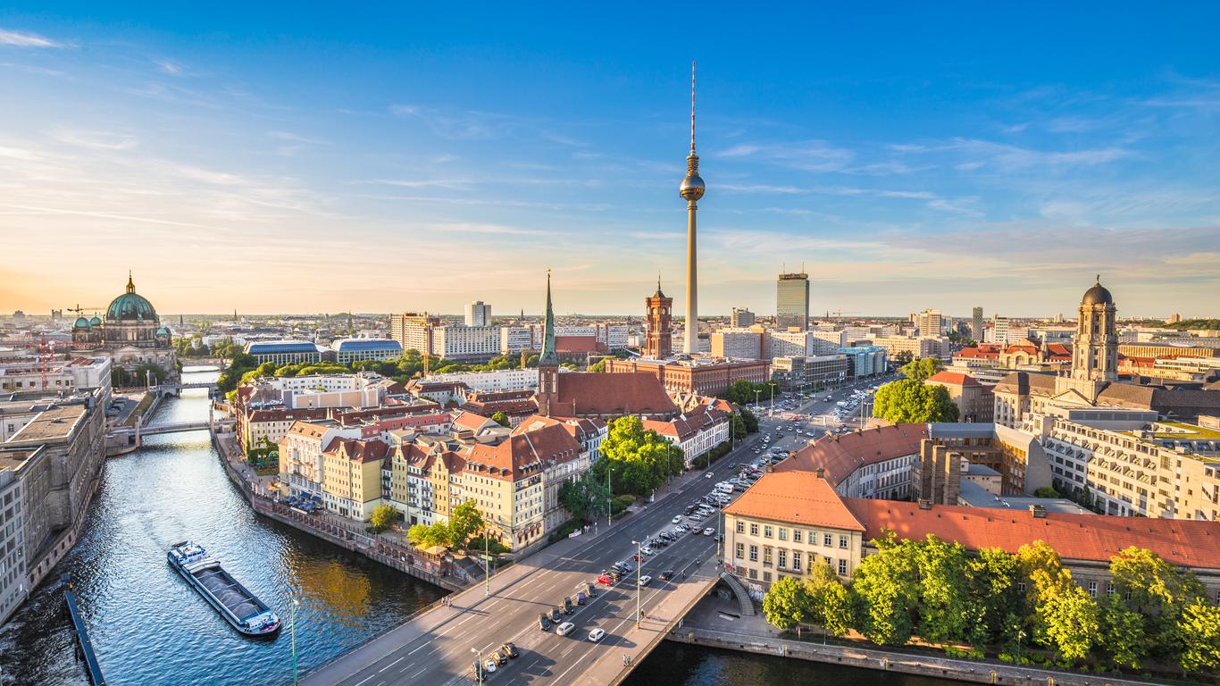 Look for other cheap flights to Berlin