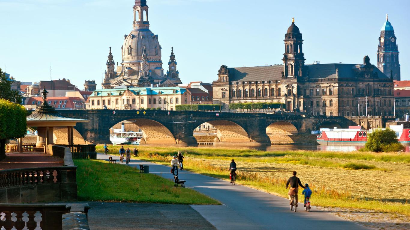 Look for other cheap flights to Dresden