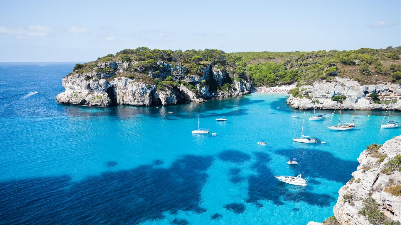 Look for other cheap flights to Balearic Islands