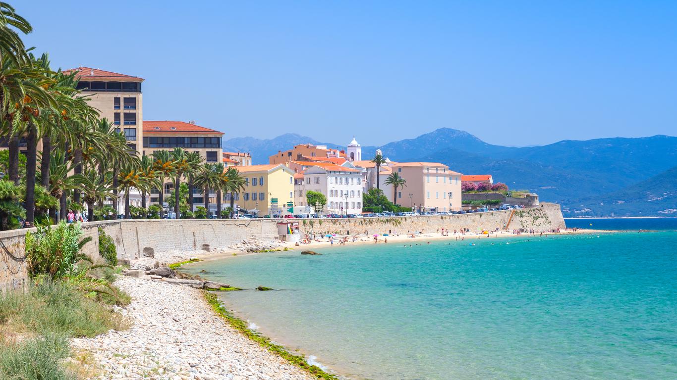 Look for other cheap flights to Corsica