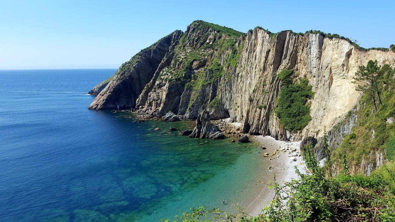 Look for other cheap flights to Asturias