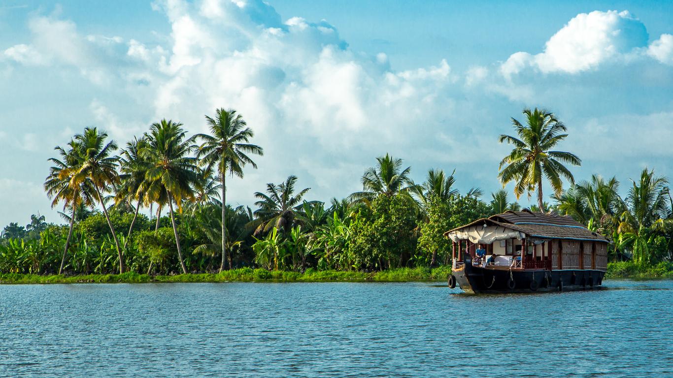 Look for other cheap flights to Kerala