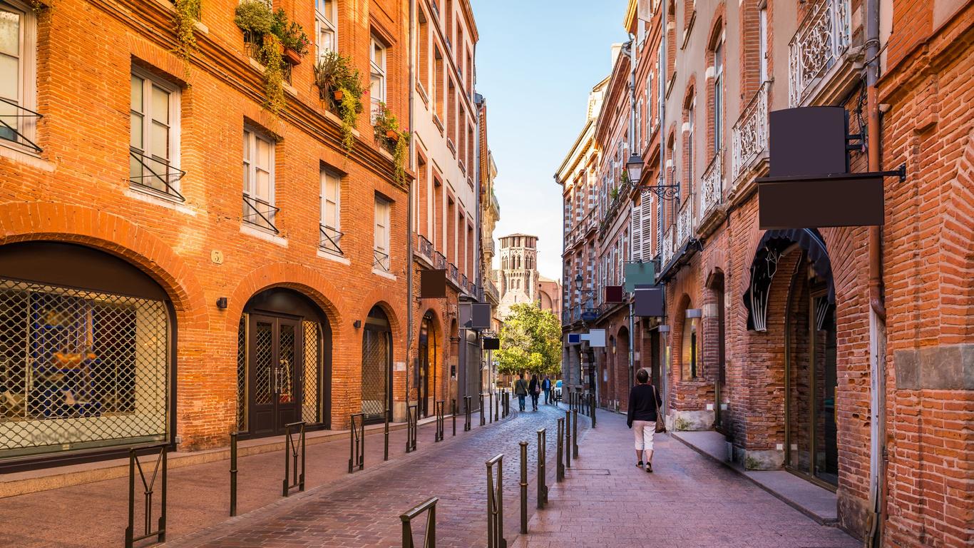 Look for other cheap flights to Toulouse