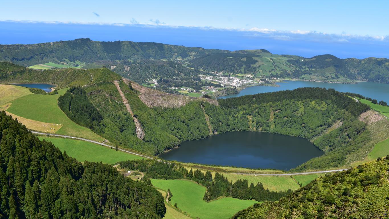 Look for other cheap flights to Azores