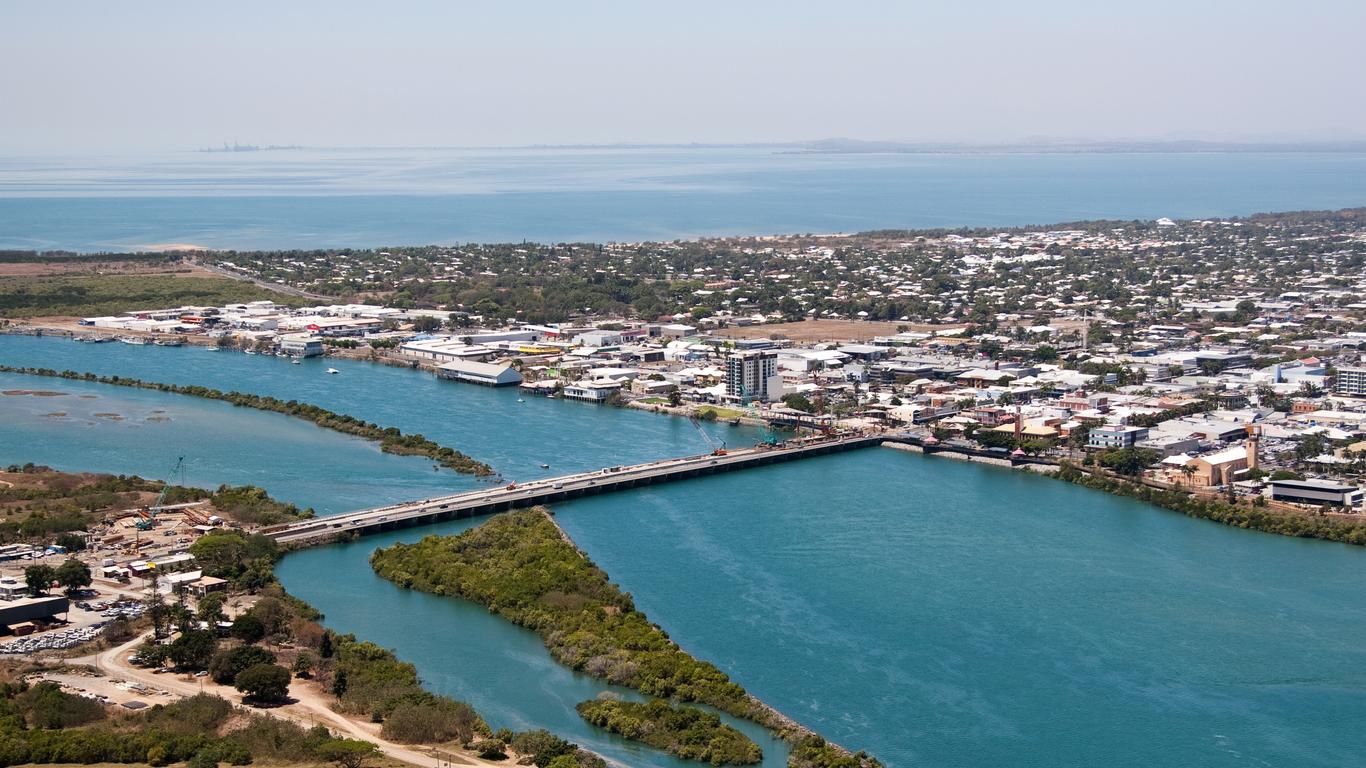 Look for other cheap flights to Mackay