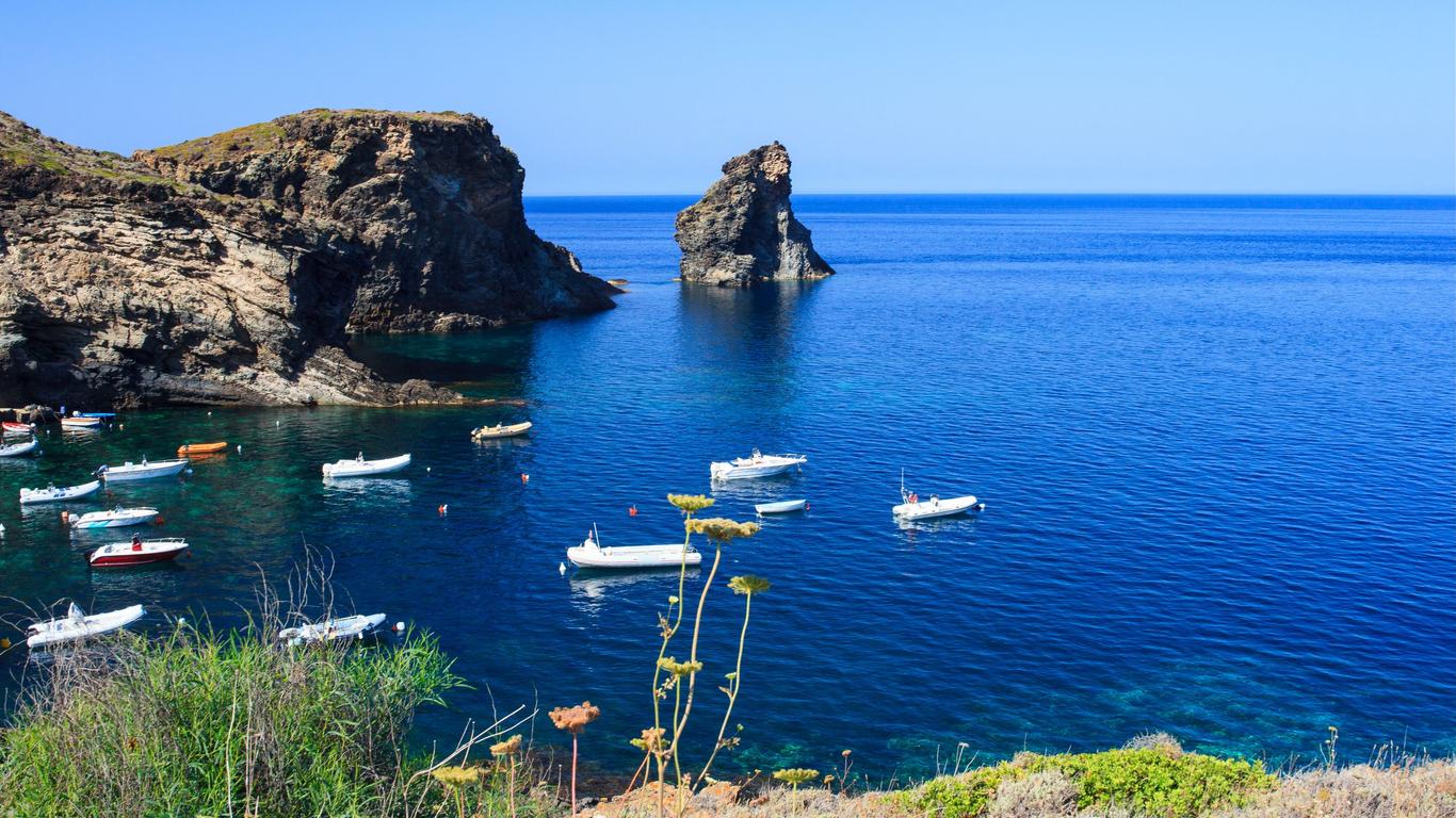 Look for other cheap flights to Pantelleria