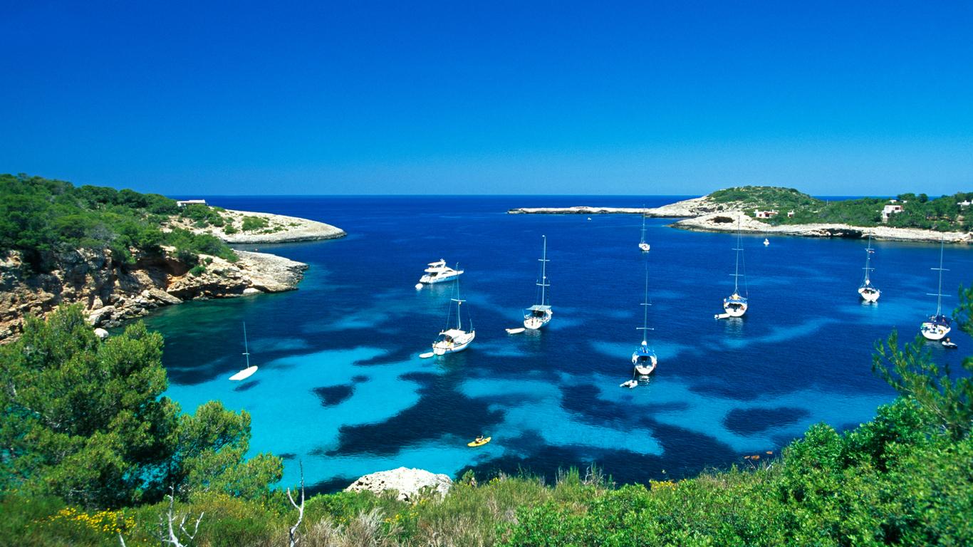 Look for other cheap flights to Ibiza Island