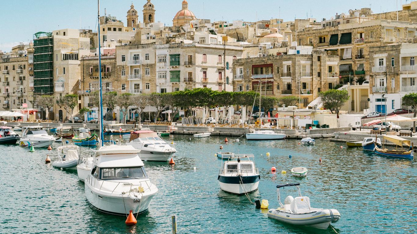 Look for other cheap flights to Malta