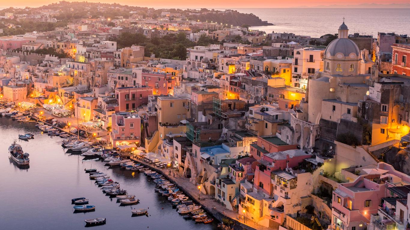 Look for other cheap flights to Naples