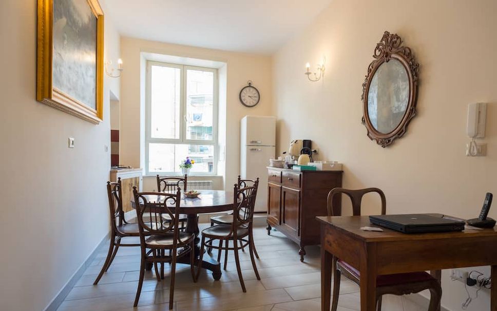 Dining room Photo