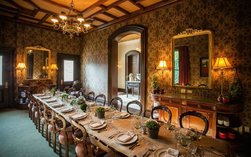 Dining room Photo