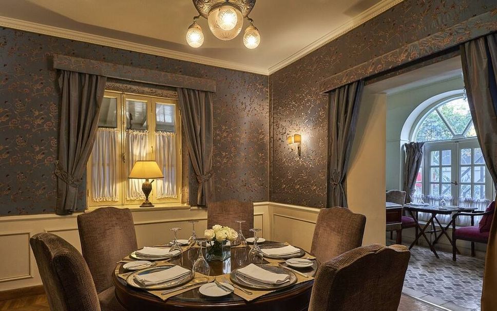 Dining room Photo