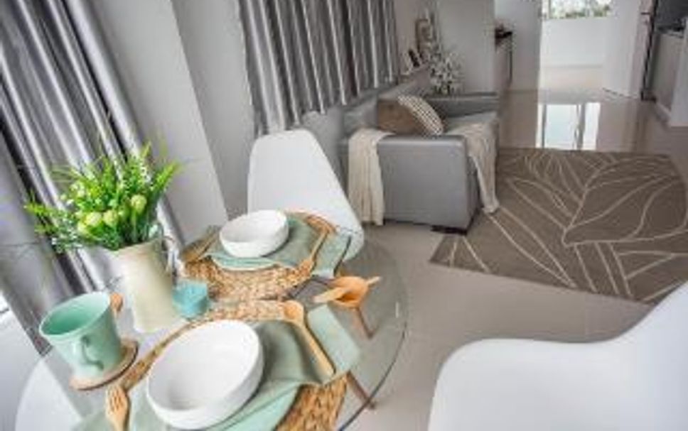 Dining room Photo