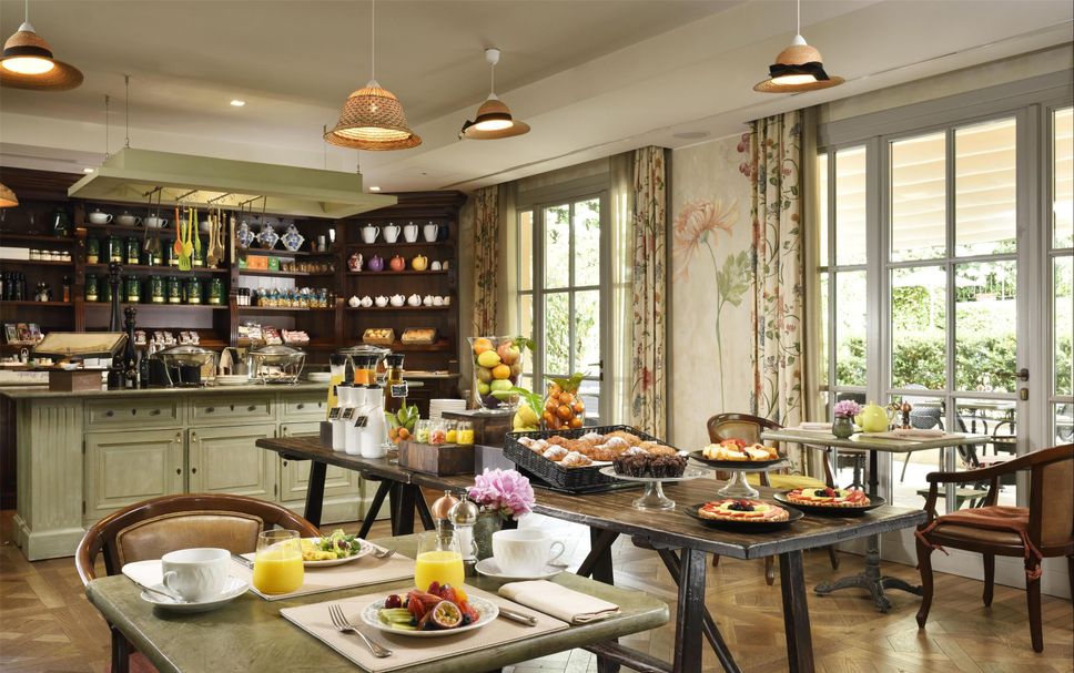Restaurant Photo