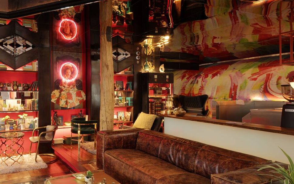 Lounge Photo