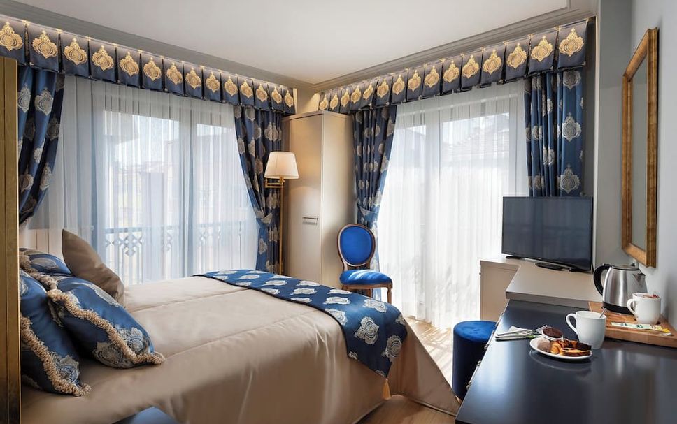 Bedroom Photo